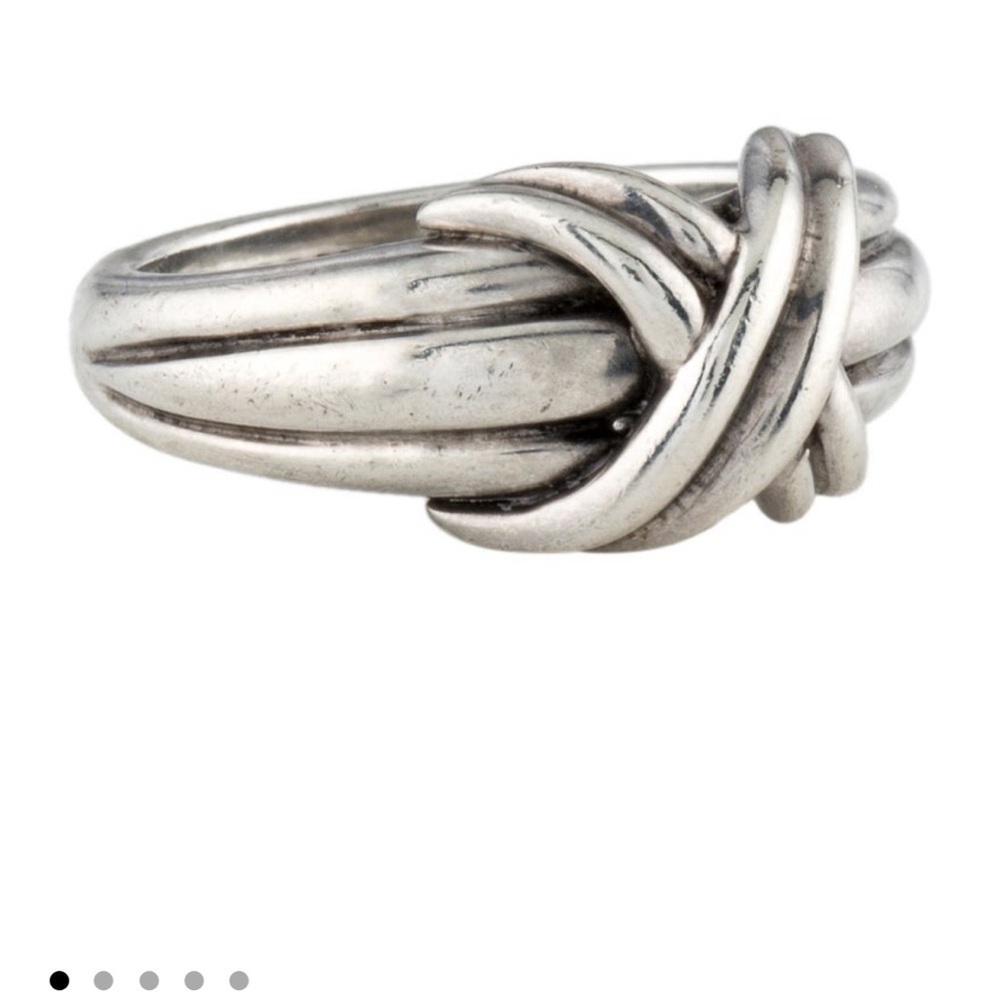 Elegant Silver Knot Ring